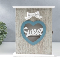 Ключница дерево 6 крючков "Сердце и бант" серый 25,5х7х21 см Ключница дерево 6 крючков "Сердце и бант" серый 25,5х7х21 см