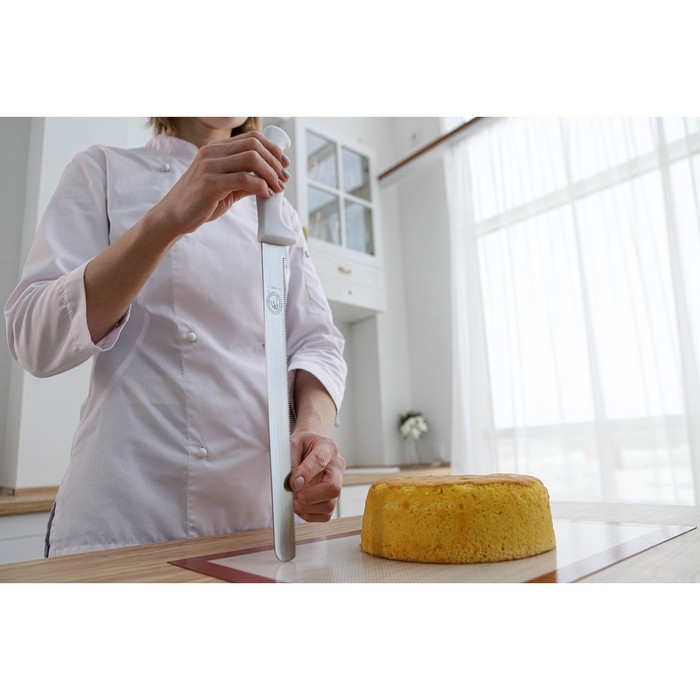 Нож для бисквита, мелкие зубчики, ручка пластик, рабочая поверхность 29,5 см, толщина лезвия 1,9 мм, цвет белый