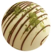 Шоколадная бомбочка &laquo;Матча латте&raquo;