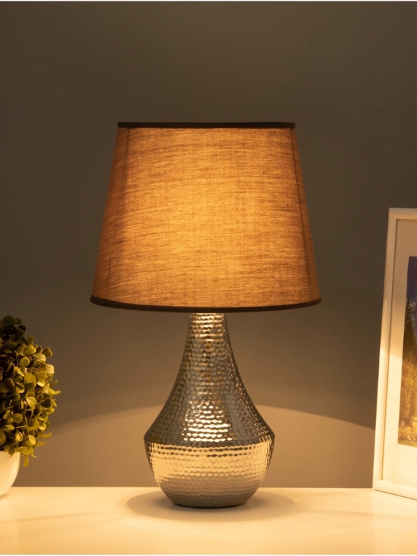 Настольная лампа Настольная лампа "Хелена" 1х15Вт Е14 серый 25х25х39см