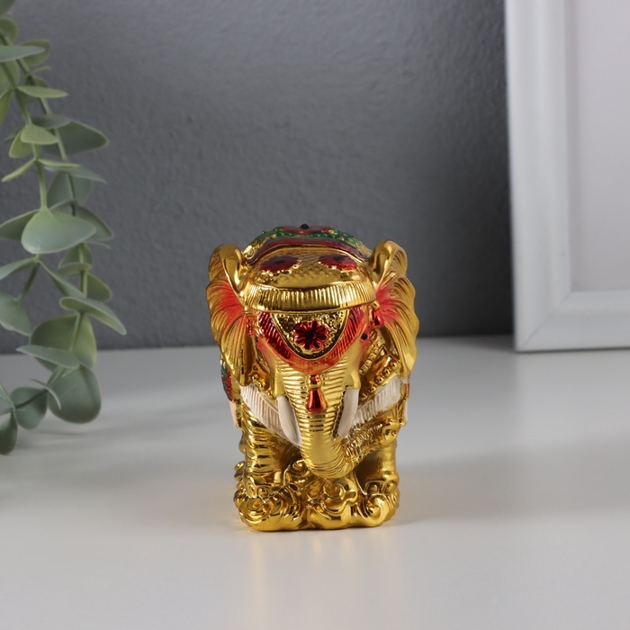 Нэцке полистоун Нэцке полистоун "Индийский слон на золотых слитках" золото 4,6х8,8х8 см