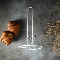 Держатель для бумажных полотенец Доляна «Сердце», 13,5×13,5×28 см, цвет белый Держатель для бумажных полотенец Доляна «Сердце», 13,5×13,5×28 см, цвет белый