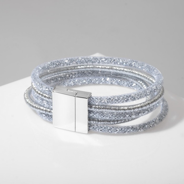 Браслет со стразами &laquo;На магните&raquo; со стразами, цвет серый в серебре, 20 см