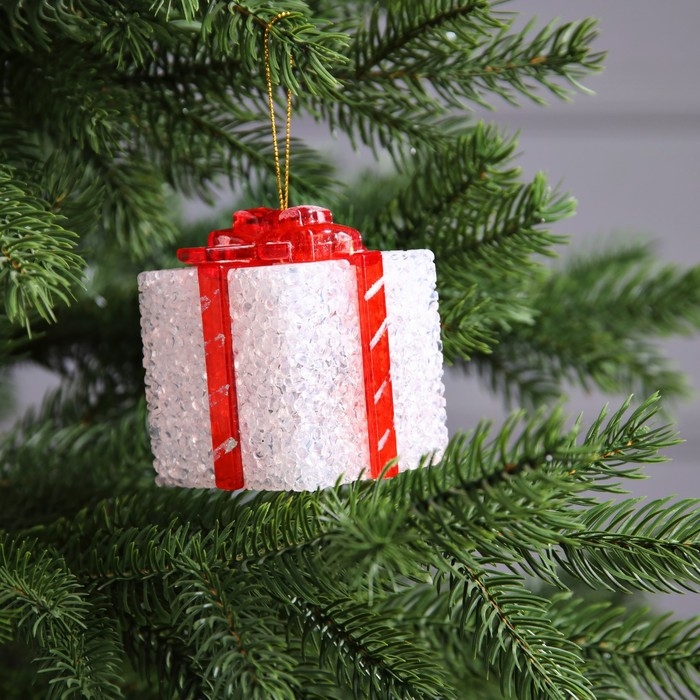 Светодиодная фигура «Подарок белый» 8 см, пластик, батарейки AG13х3 (в комплекте), свечение мульти (RGB) Светодиодная фигура «Подарок белый» 8 см, пластик, батарейки AG13х3 (в комплекте), свечение мульти (RGB)