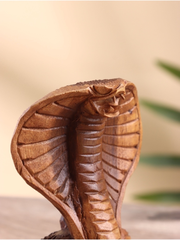 Сувенир "Кобра" дерево суар, 9х4,5х12 см