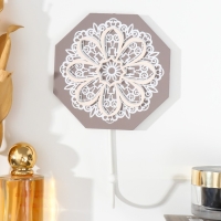 Настенный крючок декоративный &laquo;Ажурный цветок. Восьмигранник&raquo;, дерево, 11.6&times;0.7&times;20 см