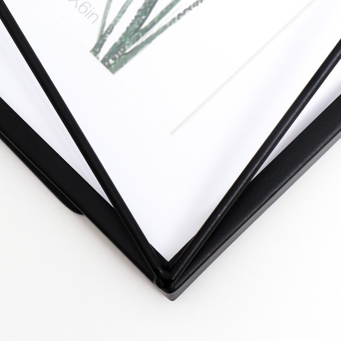 Фоторамка металл на 1 фото 10х15 см Фоторамка металл на 1 фото 10х15 см "Лофт. Преломление углов" чёрная, паспарту 20х15х3 см