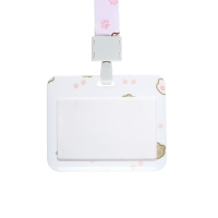 Бейдж горизонтальный внешний размер 10 х 7,8 см, внутренний размер 5,2 х 8,2 см, лента 42 см, с рисунком "Лапки" Бейдж горизонтальный внешний размер 10 х 7,8 см, внутренний размер 5,2 х 8,2 см, лента 42 см, с рисунком "Лапки"