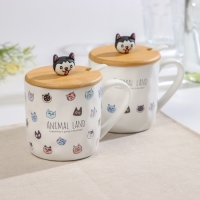 Кружка керамическая с деревянной крышкой и ложкой &laquo;Зверята&raquo;, 360 мл, рисунок МИКС
