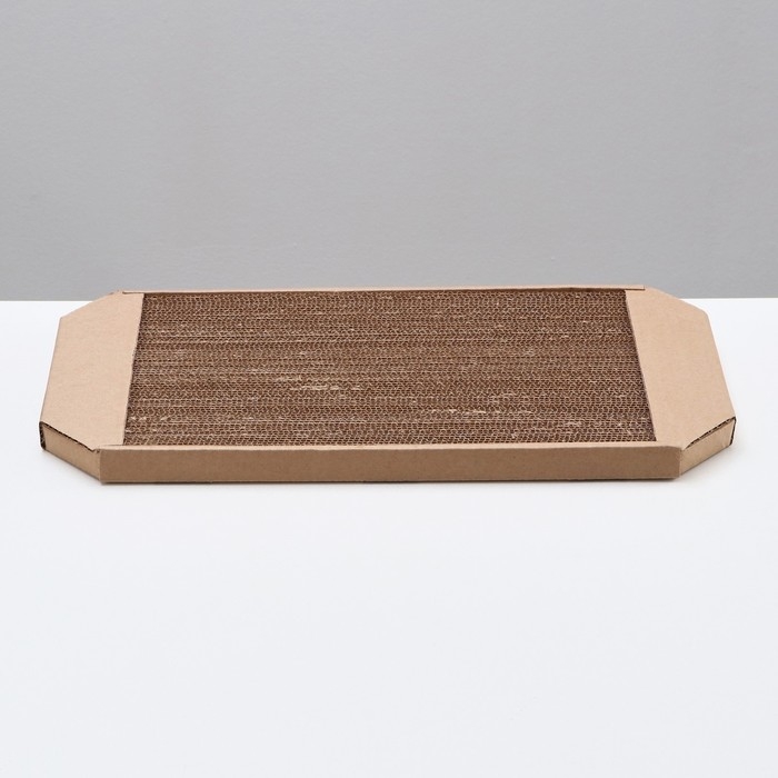 Когтеточка-лежанка для кошек Когтеточка-лежанка для кошек "Пижон" из гофрокартона, 49 х 23 х 2,5 см, КРАФТ