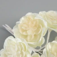 Декор для творчества "Камелия" молочный (1 набор=1 букет) в букете 6 шт 4х11 см