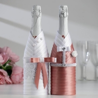 Украшение для шампанского "Нежность", пыльная роза Украшение для шампанского "Нежность", пыльная роза