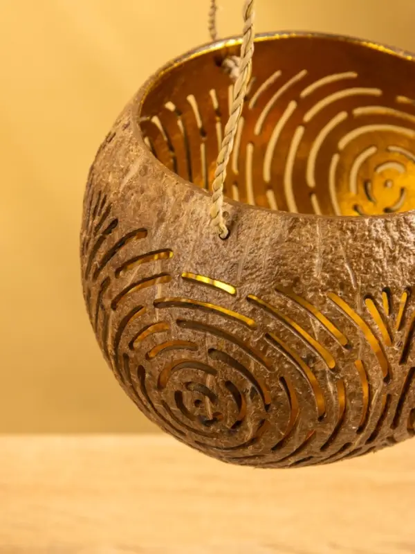 Подсвечник подвесной из кокоса, 13-17 см, коричневый