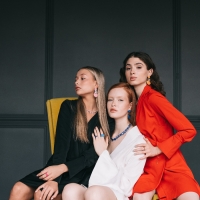 Колье &laquo;Драгоценность&raquo; квадраты в стразах, цвет бело-розовый в золоте, 32 см