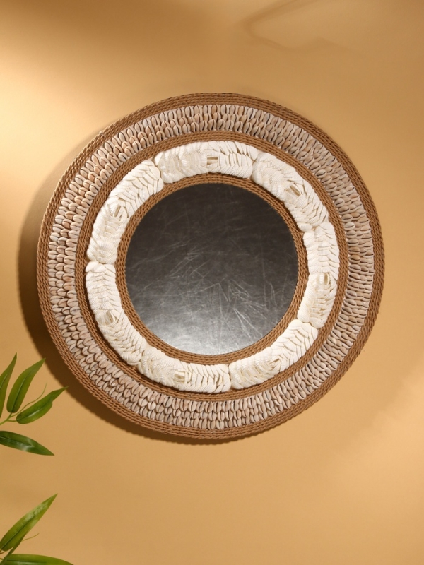 Зеркало настенное 50 см (декорировано ракушкой) Зеркало настенное 50 см (декорировано ракушкой)