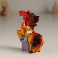 Сувенир полистоун "Новогодняя лошадка в шарфике" МИКС 6х2,5х6,8 см