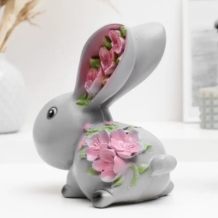 Копилка "Зайка с цветами" серая 20х20х10см