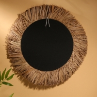 Зеркало настенное 60 см (декорировано ракушкой и бисером)