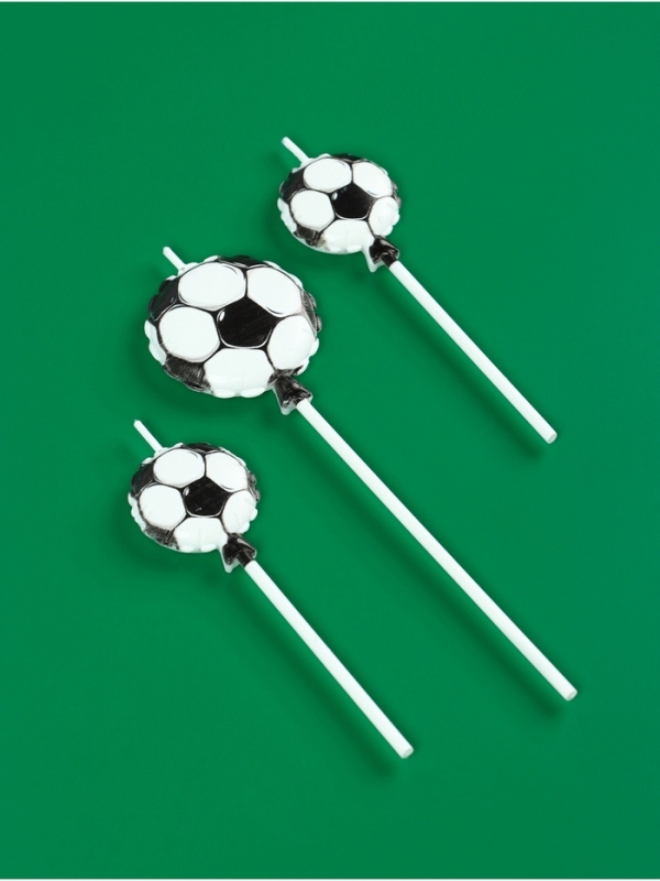 Набор свечей в торт "Футбольные мячи", 3 шт, на шпажке