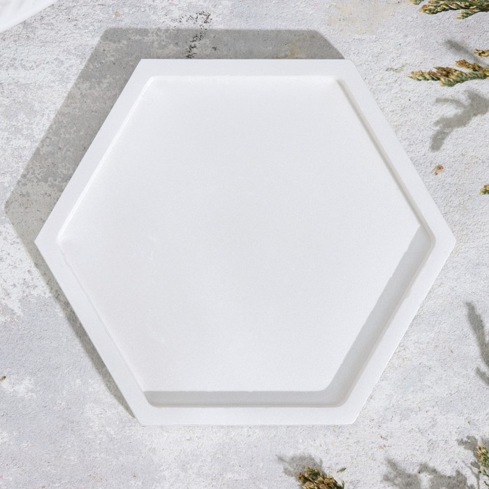 Подсвечник "Шестигранник. Мрамор" из гипса,9,7х11,3х1см,белый перламутр