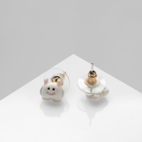 Серьги с эмалью &laquo;Монстрики&raquo; йети, цвет белый