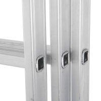 Лестница ТУНДРА, трехсекционная, алюминиевая, 7 ступеней Лестница ТУНДРА, трехсекционная, алюминиевая, 7 ступеней