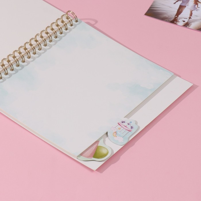 Фотоальбом на спирали 20 листов Фотоальбом на спирали 20 листов "Наша любовь" объёмный элемент + 4 вкладки 24х24 см