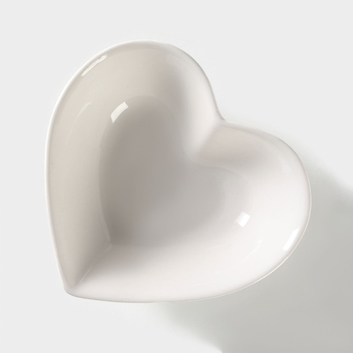 Салатник керамический Доляна &laquo;Сердце&raquo;,130 мл, 12,5&times;11,5 см, цвет белый