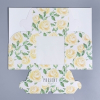 Коробка для капкейков, кондитерская упаковка с окном, 4 ячейки &laquo;Белые розы&raquo;, 16 х 16 х 10 см