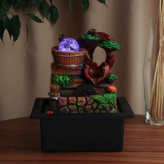 Фонтан "Водопад из бочек под деревом" 28х23 см (с подсветкой)