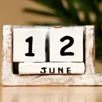 Календарь настольный "Грибок" дерево 13х3,5х9 см, цв. бело-зелёный