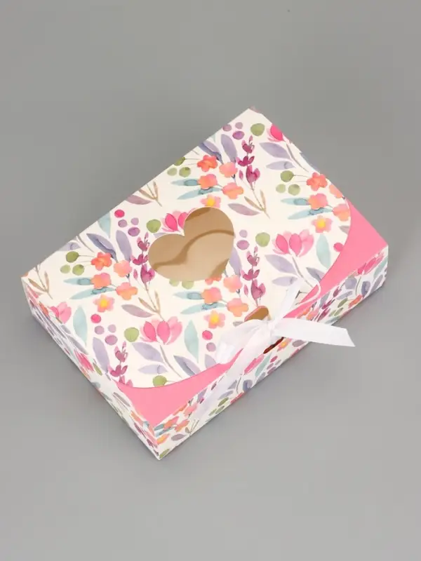 Подарочная коробка сборная с окном &laquo;Розовые цветы&raquo;, 16.5&times;11, 5&times;5 см