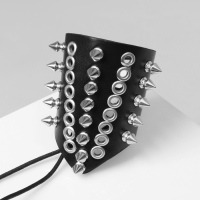 Браслет кожа &laquo;Манжета&raquo; с шипами, цвет чёрно-серебряный