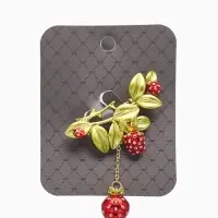 Брошь "Малина" с божьей коровкой, зелёно-красная в золоте