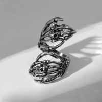 Кольцо «Перстень» череп на костях, цвет чернёное серебро, безразмерное Кольцо «Перстень» череп на костях, цвет чернёное серебро, безразмерное