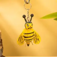 Брелок "Пчёлка" 10х7х3 см, дерево