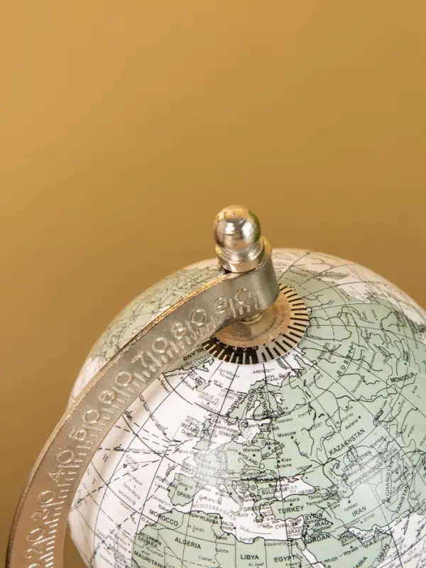 Глобус сувенирный, 11&times;8&times;21.5 см, подставка дерево