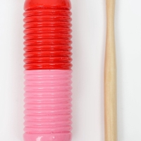 Музыкальный инструмент Гуиро Music Life трещотка, 14 х 4,5 см, розовый с красным Музыкальный инструмент Гуиро Music Life трещотка, 14 х 4,5 см, розовый с красным