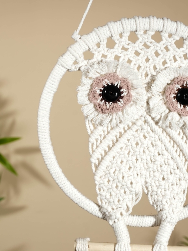 Ловец снов "Сова" 22х80 см. светлый глаз