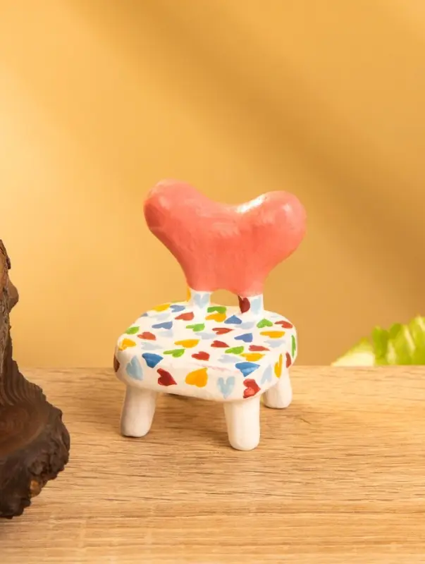 Сувенир &laquo;Стульчик с сердечками&raquo;, 4&times;4&times;5.5 см, дерево, разноцветный