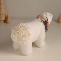 Декор "Белый медведь с новогодней веточкой" 12х20,5х9 см Декор "Белый медведь с новогодней веточкой" 12х20,5х9 см