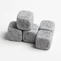 Подарочный набор помазок и камни для виски «Покорителю» Подарочный набор помазок и камни для виски «Покорителю»