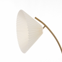 Торшер Regina 1х40Вт Е27 черный/золото 28х28х165см Торшер Regina 1х40Вт Е27 черный/золото 28х28х165см