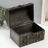 Шкатулка сундучок дерево "Лев. С заклёпками" стальная 16х15,5х22 см