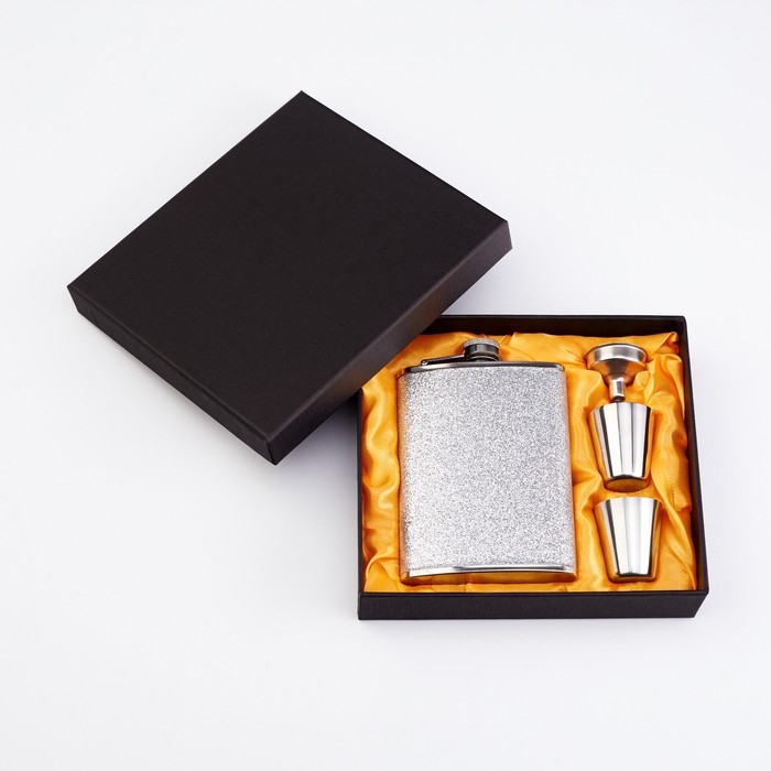 Подарочный набор 4 в 1: фляжка 240 мл, 2 стопки, воронка, серебро