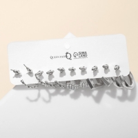 Серьги набор 5 пар &laquo;Леди&raquo; линии, цвет белый в серебре