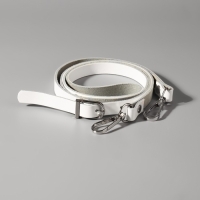 Ручка для сумки из натуральной кожи, регулируемая, с карабинами, 125 &plusmn; 2 см &times; 1,2 см, цвет белый/серебряный