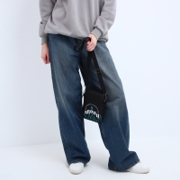 Сумка молодёжная на длинном ремне Agony, 20 х 15 х 3 см, отдел на молнии, цвет чёрный