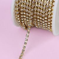 Цепь со стразами, металл, стекло, 2 мм, 9 &plusmn; 1 м, цвет золотой