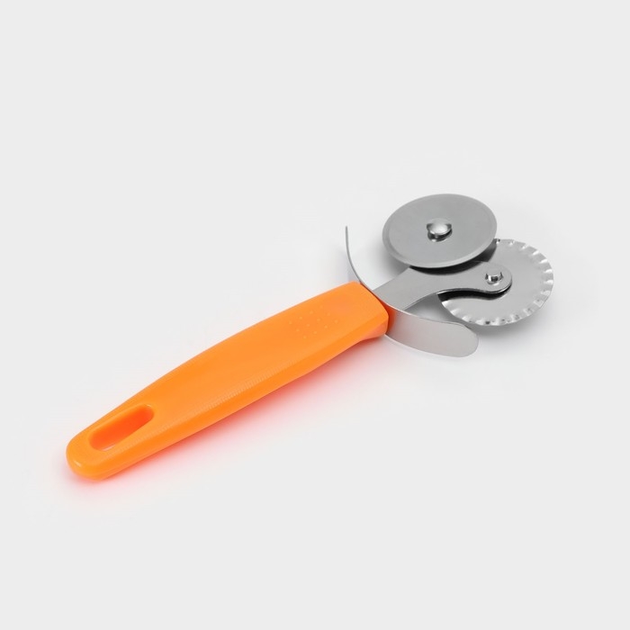 Нож для пиццы и теста Доляна &laquo;Оранж&raquo;, 17 см, 2 лезвия, цвет оранжевый